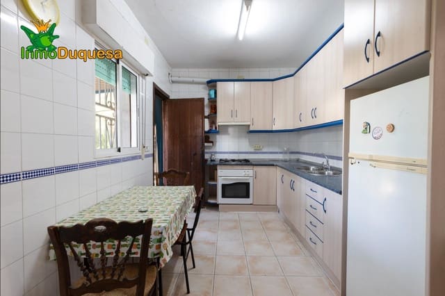 4 Zimmer Villa zu verkaufen in Las Gabias mit Pool Garage - 350.000 € (Ref: 9322057)