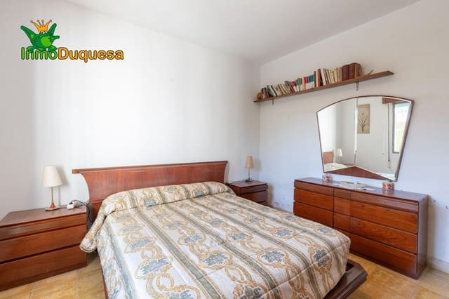 4 Zimmer Villa zu verkaufen in Las Gabias mit Pool Garage - 350.000 € (Ref: 9322057)