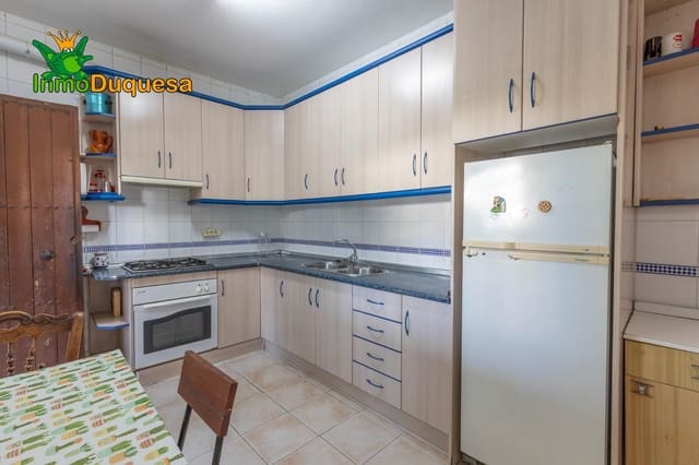 4 Zimmer Villa zu verkaufen in Las Gabias mit Pool Garage - 350.000 € (Ref: 9322057)