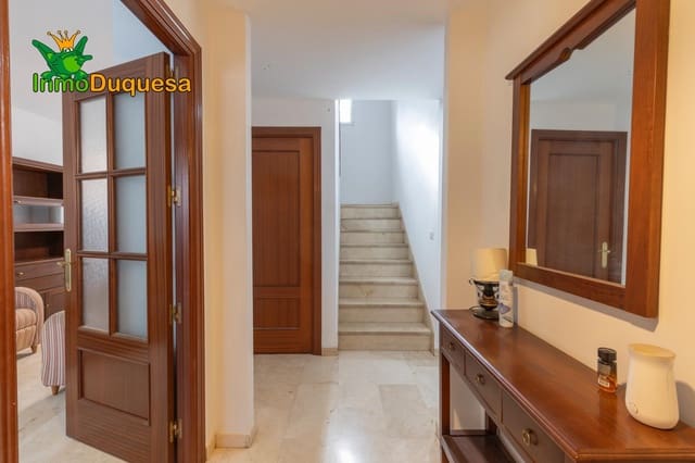 Adosado de 3 habitaciones en Granada ciudad en venta con garaje - 320.000 € (Ref: 9347610)