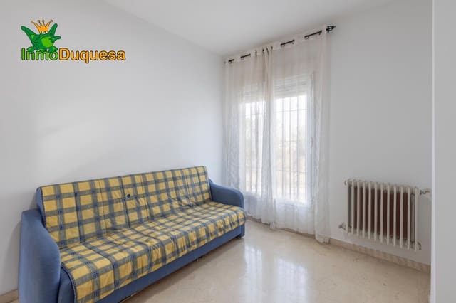 Adosado de 3 habitaciones en Granada ciudad en venta con garaje - 320.000 € (Ref: 9347610)