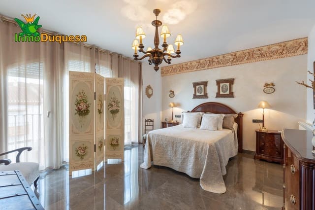 4 Zimmer Villa zu verkaufen in Atarfe - 380.000 € (Ref: 9347612)