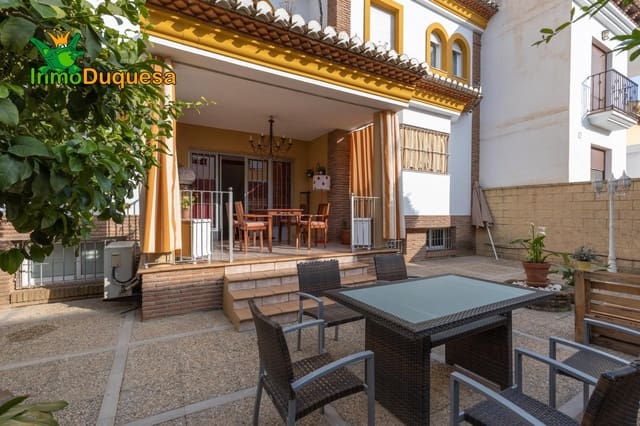 4 Zimmer Villa zu verkaufen in Atarfe - 380.000 € (Ref: 9347612)
