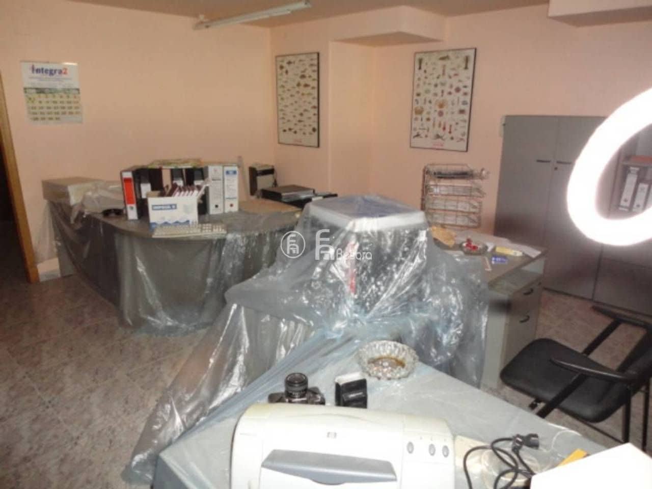 Commercial for sale in Albatarrec - € 80,000 (Ref: 4973041)