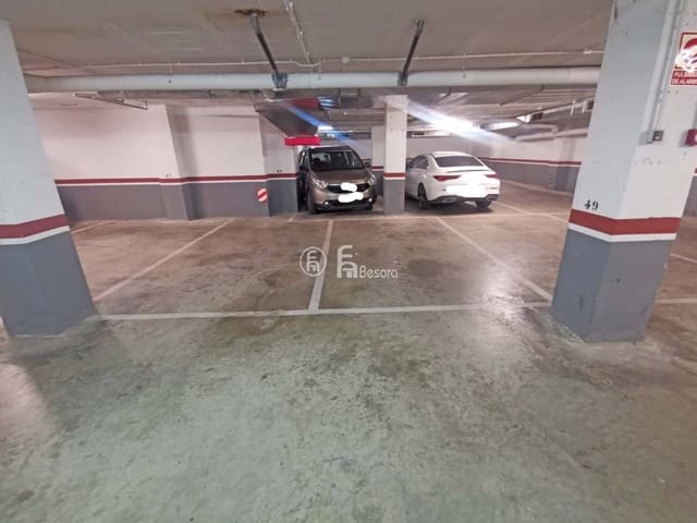 Autotalli myytävänä paikassa Lleida kaupunki - 15 000 € (Ref: 4973111)