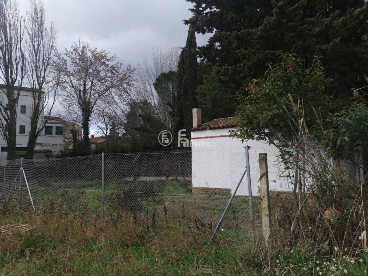 Villa til salgs i Lleida by - € 165 000 (Ref: 4973131)