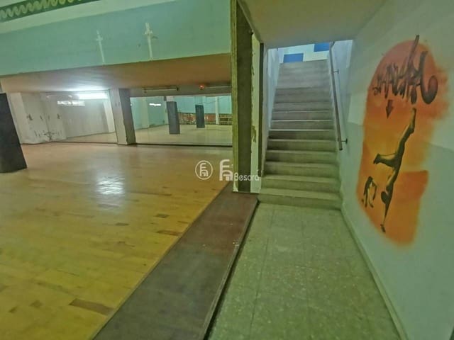 Komercyjne na sprzedaż w Miasto Lleida - 299 000 € (Ref: 4973246)