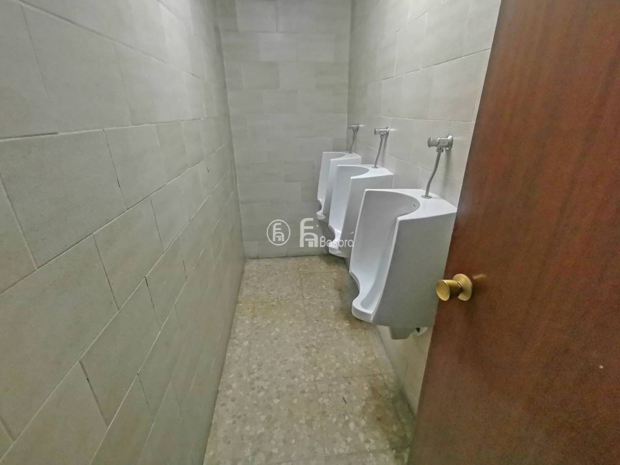 Komercyjne na sprzedaż w Miasto Lleida - 299 000 € (Ref: 4973246)