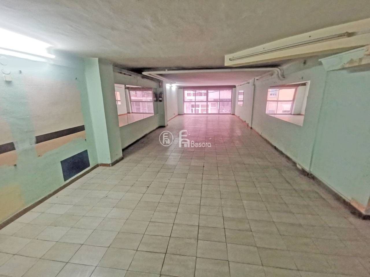 Komercyjne na sprzedaż w Miasto Lleida - 299 000 € (Ref: 4973246)