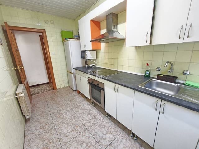 4 soveværelse Lejlighed til salg i Lleida by - € 164.800 (Ref: 9443661)