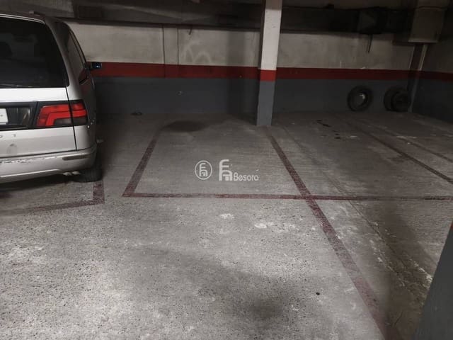 Autotalli myytävänä paikassa Lleida kaupunki - 12 000 € (Ref: 9443663)