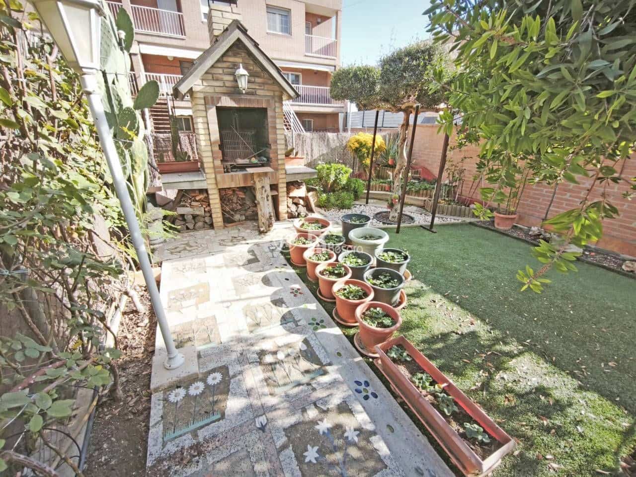 3 bedroom Townhouse for sale in Alpicat with garage - € 335,000 (Ref: 9443668)