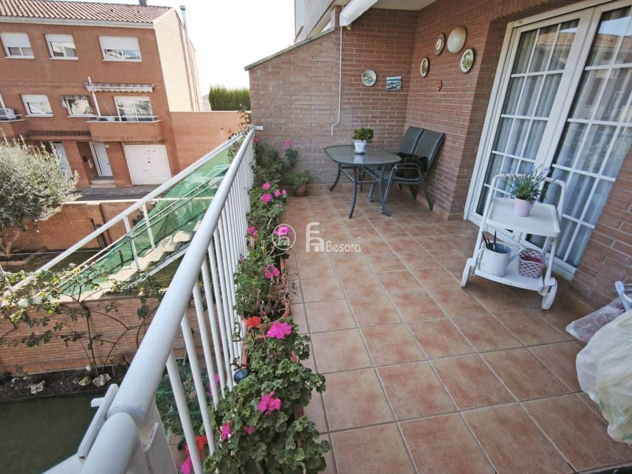 3 bedroom Townhouse for sale in Alpicat with garage - € 335,000 (Ref: 9443668)
