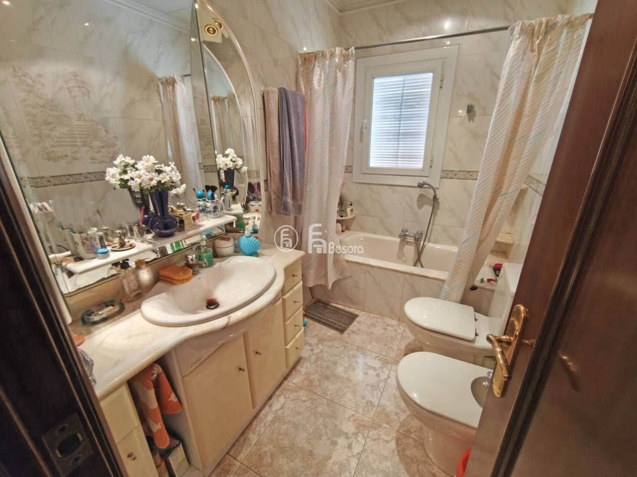 16 makuuhuone Paritalo myytävänä paikassa Lleida kaupunki mukana 
autotalli - 525 000 € (Ref: 9443670)