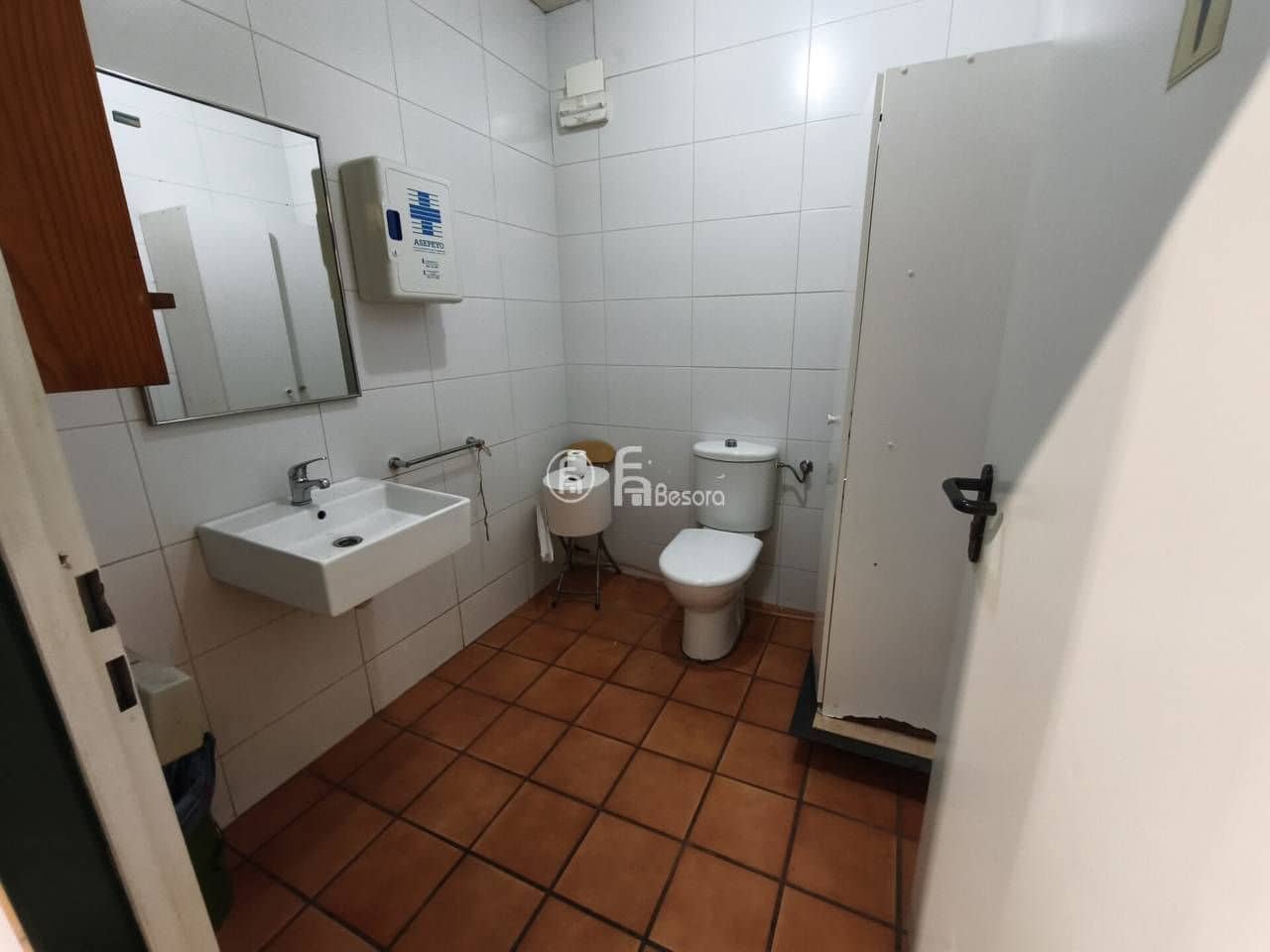 Komercyjne na sprzedaż w Miasto Lleida - 435 000 € (Ref: 9443671)