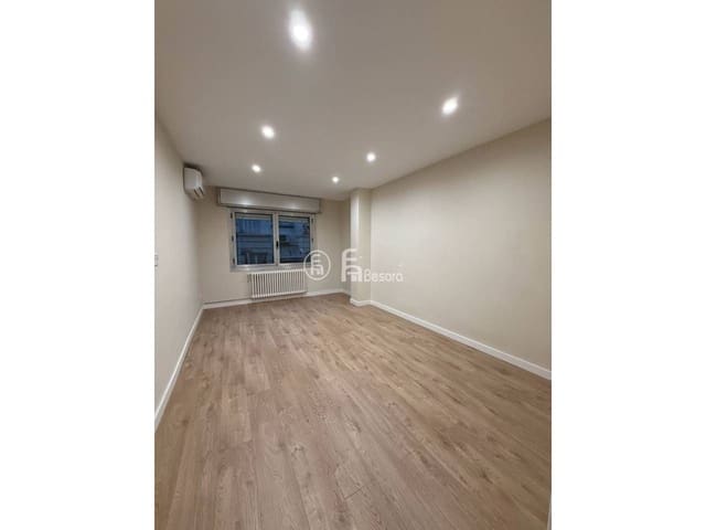 3 makuuhuone Asunto myytävänä paikassa Lleida kaupunki - 210 000 € (Ref: 9443673)