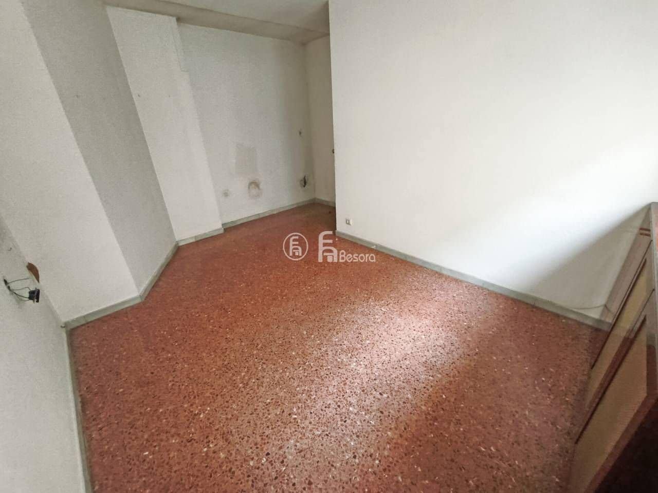 3 bedroom Flat for sale in Lleida city - € 198,000 (Ref: 9443674)