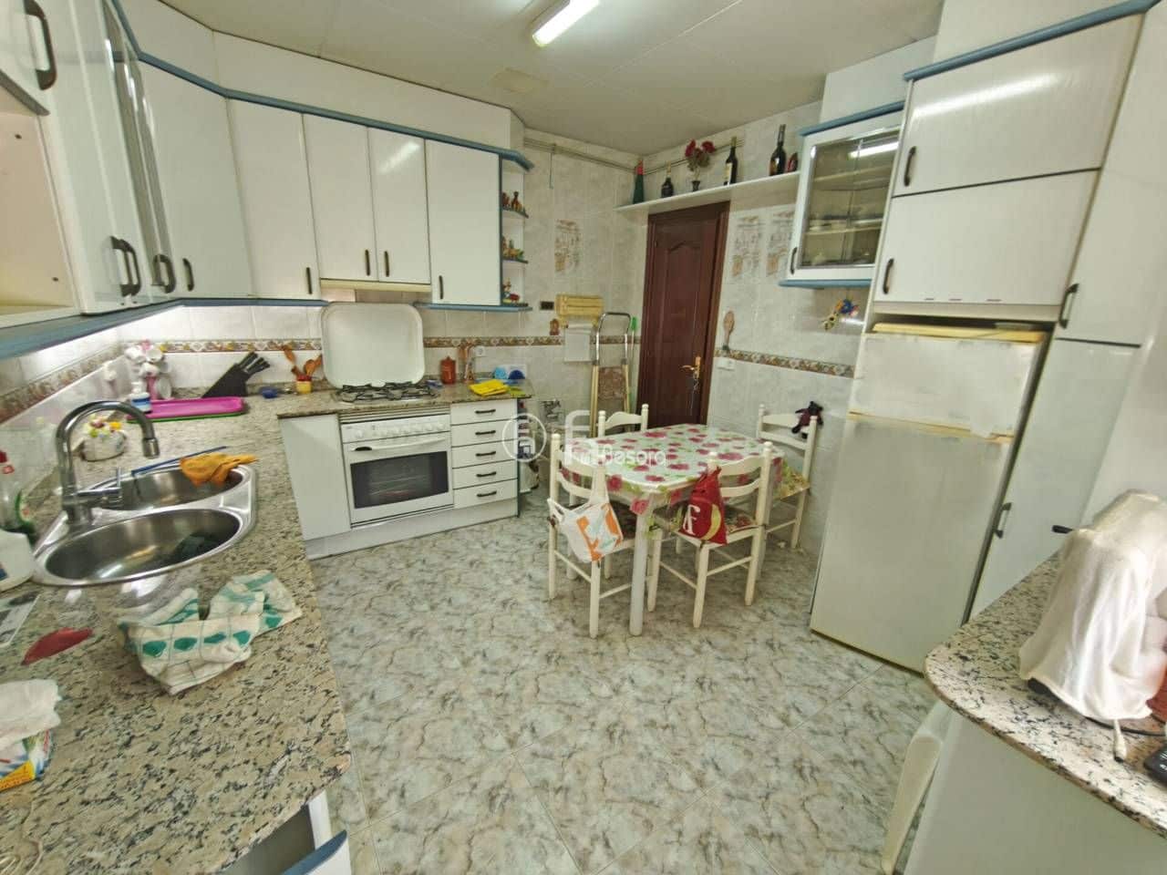 16 makuuhuone Paritalo myytävänä paikassa Lleida kaupunki mukana 
autotalli - 525 000 € (Ref: 9443675)