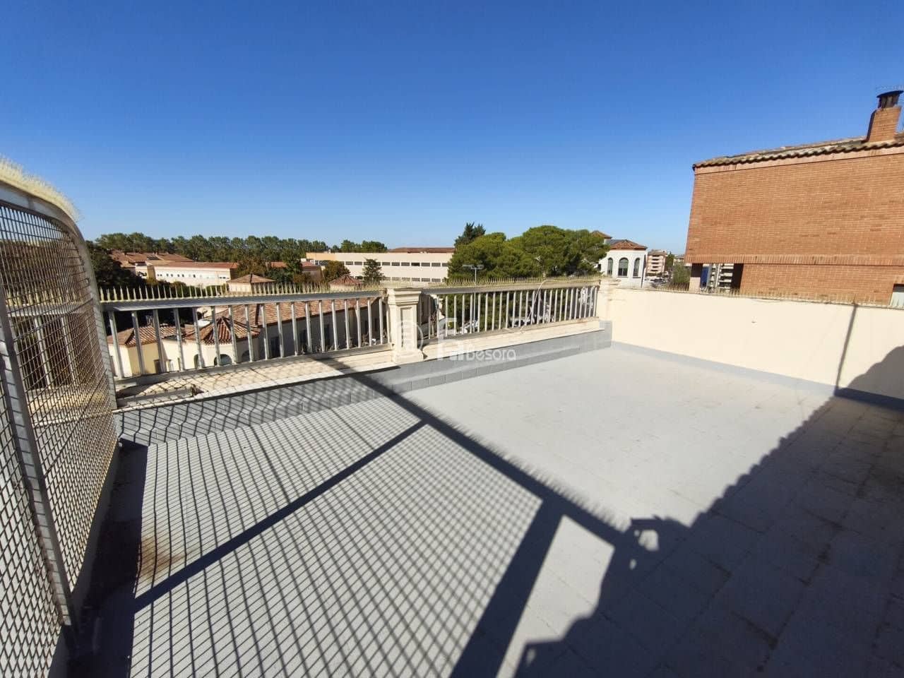 16 makuuhuone Paritalo myytävänä paikassa Lleida kaupunki mukana 
autotalli - 525 000 € (Ref: 9443675)