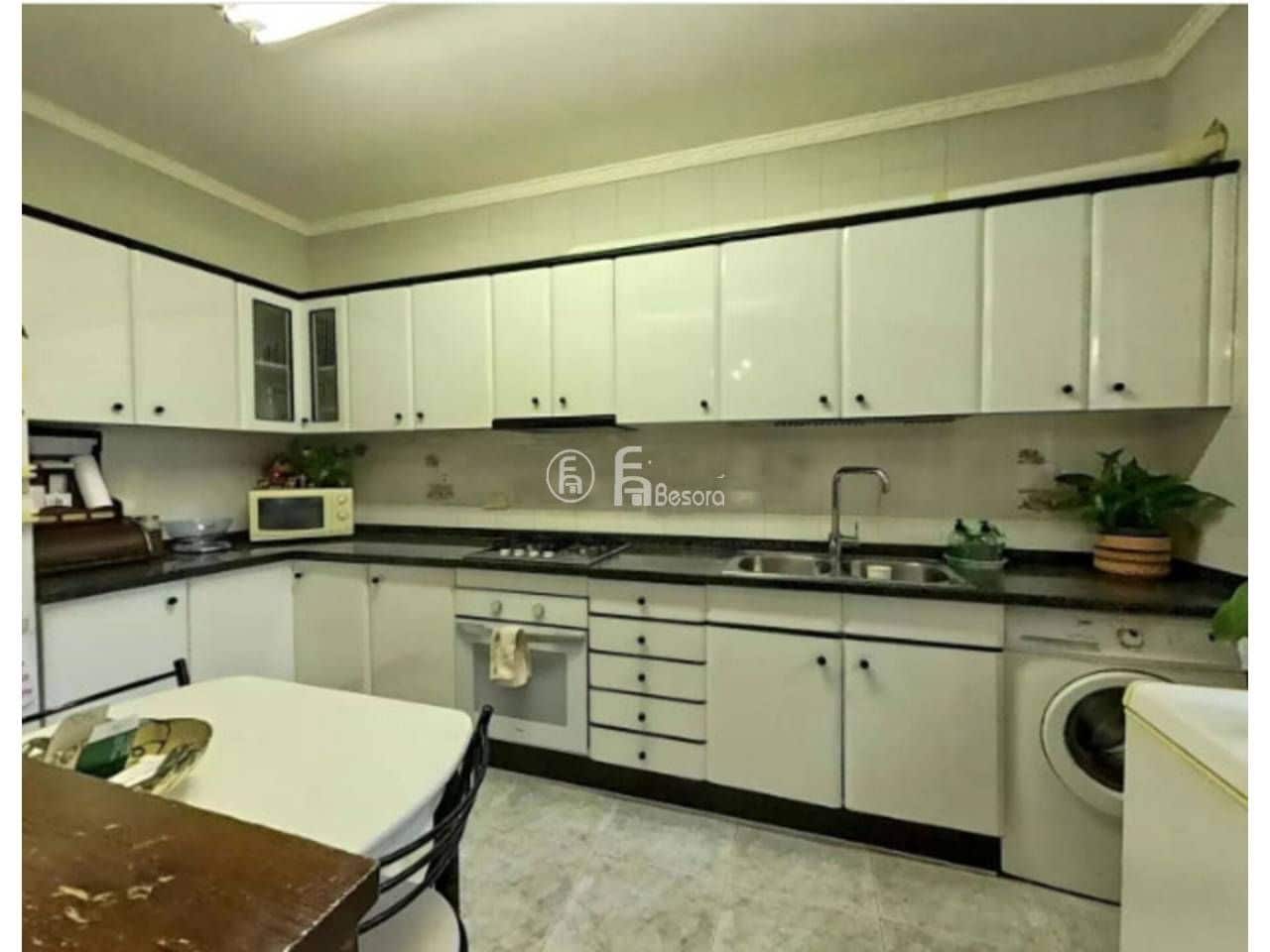 5 bedroom Flat for sale in Balaguer with garage - € 198,000 (Ref: 9443686)