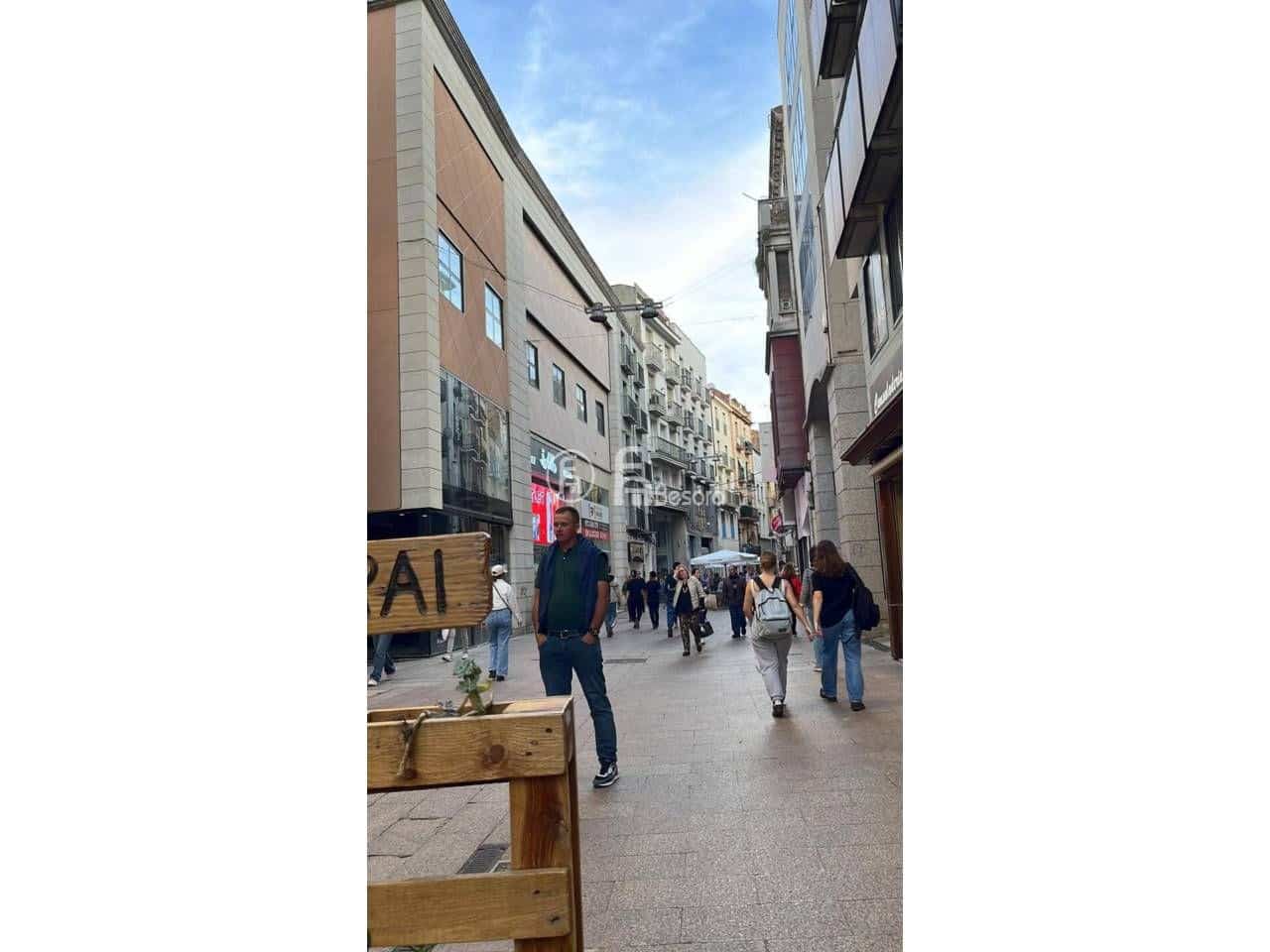 Commercial for rent in Lleida city - € 2,500 (Ref: 9443687)