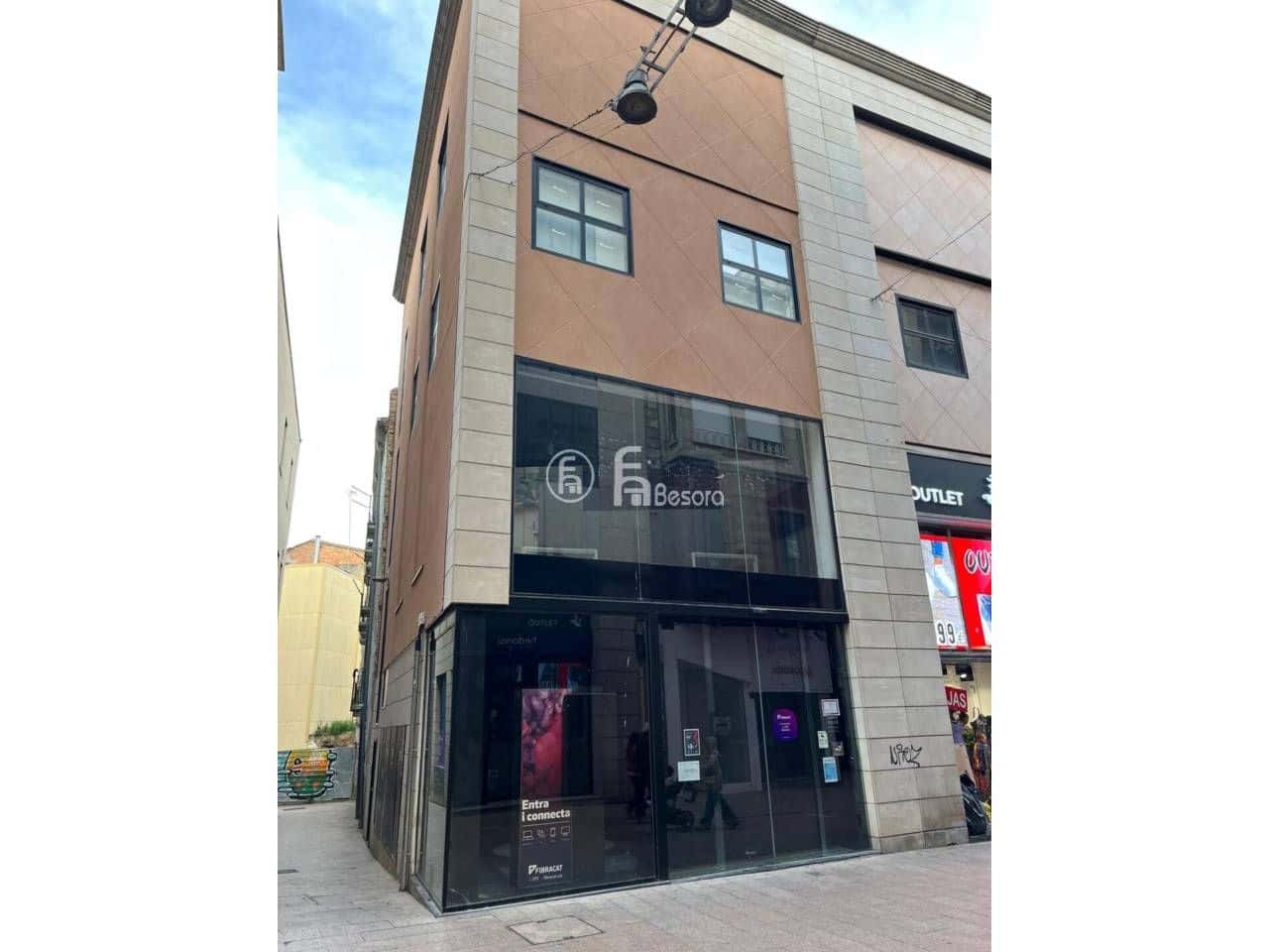 Commercial for rent in Lleida city - € 2,500 (Ref: 9443687)