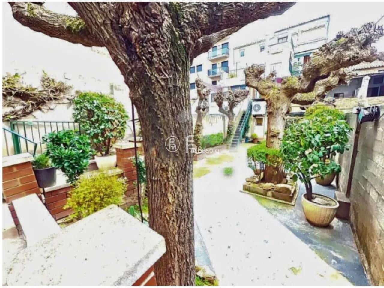 5 bedroom Flat for sale in Balaguer with garage - € 198,000 (Ref: 9443688)