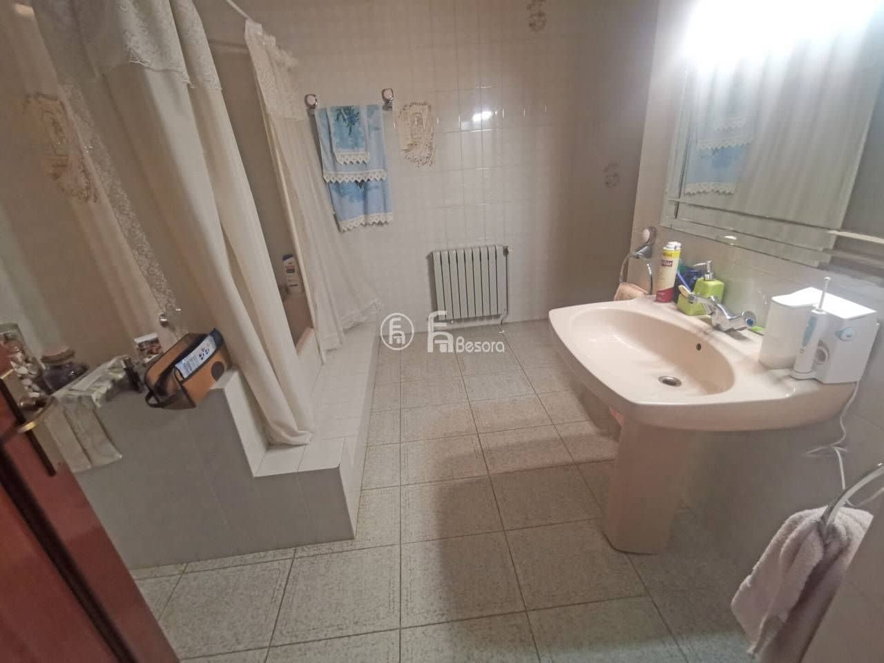 Finca/Country House for sale in Lleida city - € 525,000 (Ref: 9443689)