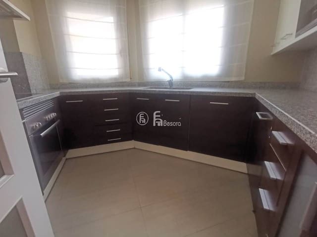 3 soveværelse Lejlighed til salg i Lleida by med garage - € 230.000 (Ref: 9443690)