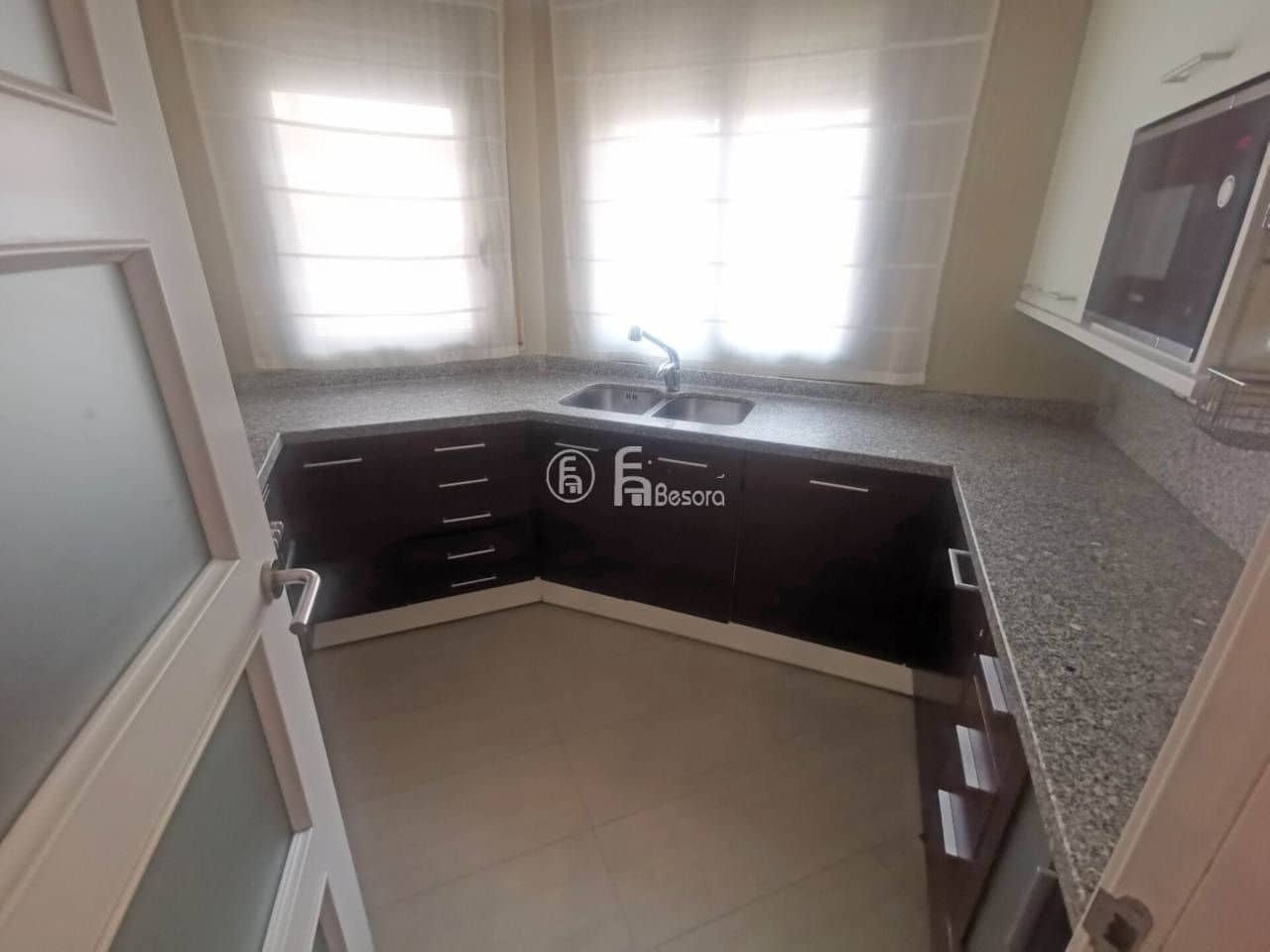 3 soveværelse Lejlighed til salg i Lleida by med garage - € 230.000 (Ref: 9443692)