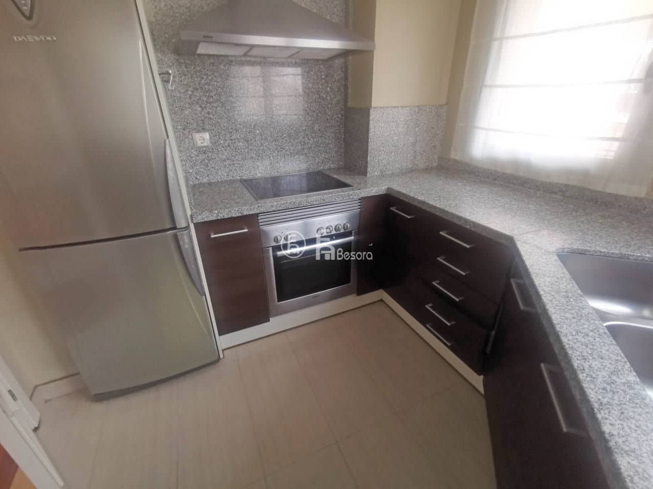 3 soveværelse Lejlighed til salg i Lleida by med garage - € 230.000 (Ref: 9443692)