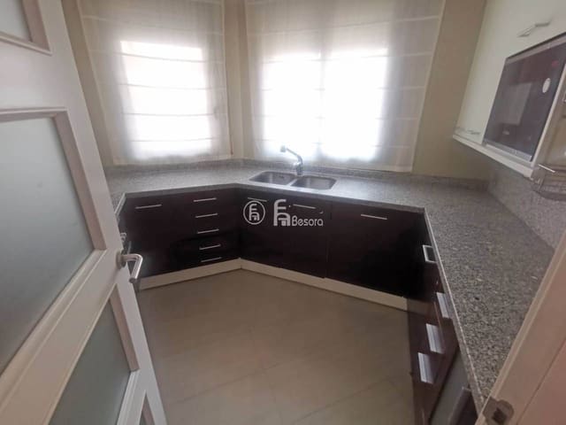 3 soveværelse Lejlighed til salg i Lleida by med garage - € 230.000 (Ref: 9443692)