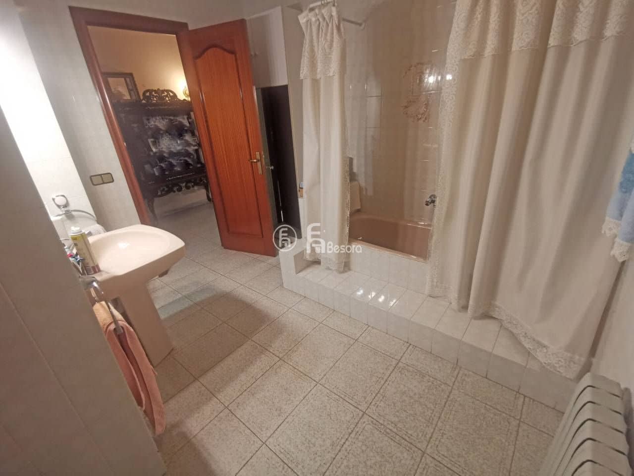 Finca/Country House for sale in Lleida city - € 525,000 (Ref: 9443695)