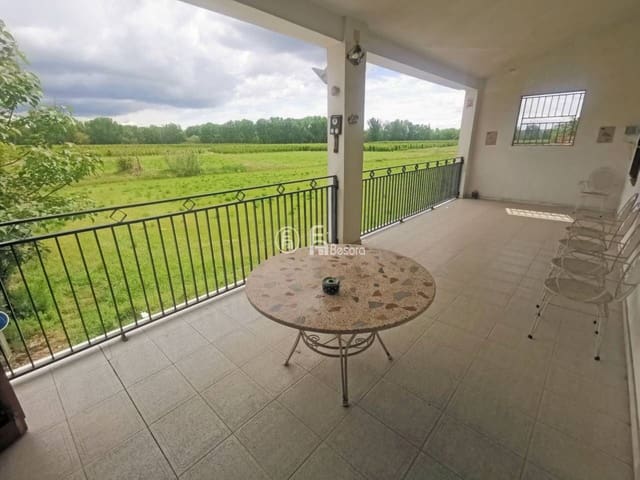 Maalaistalo myytävänä paikassa Lleida kaupunki - 525 000 € (Ref: 9443695)