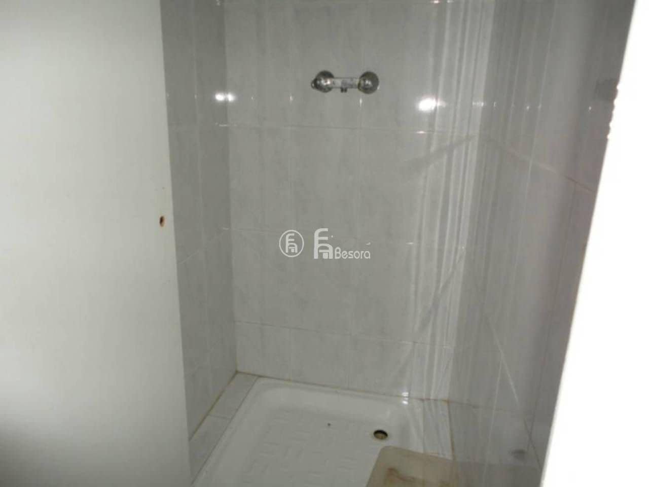 Commercial for sale in Albatarrec - € 80,000 (Ref: 9443699)