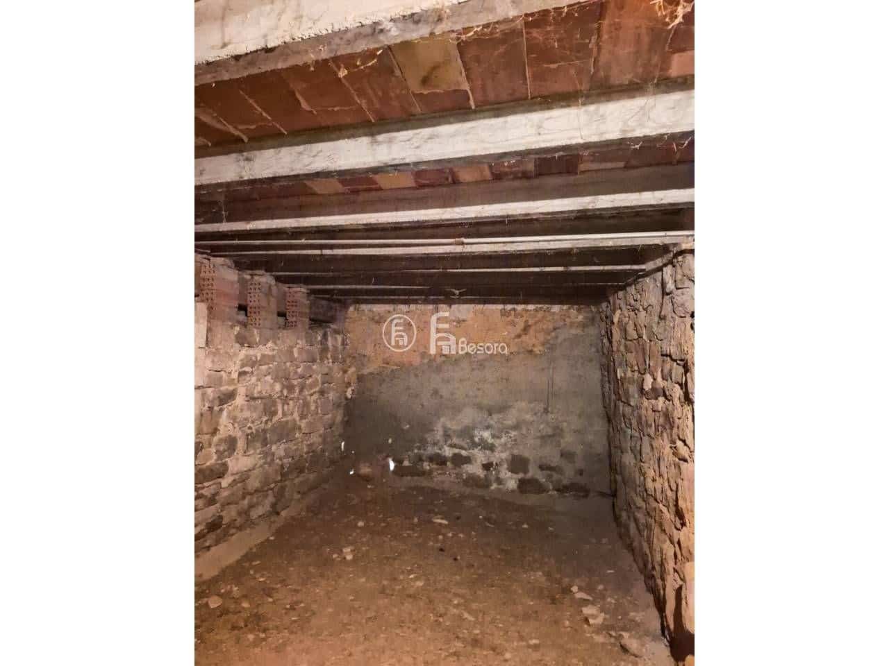 3 bedroom Flat for sale in Maials with garage - € 39,900 (Ref: 9443708)