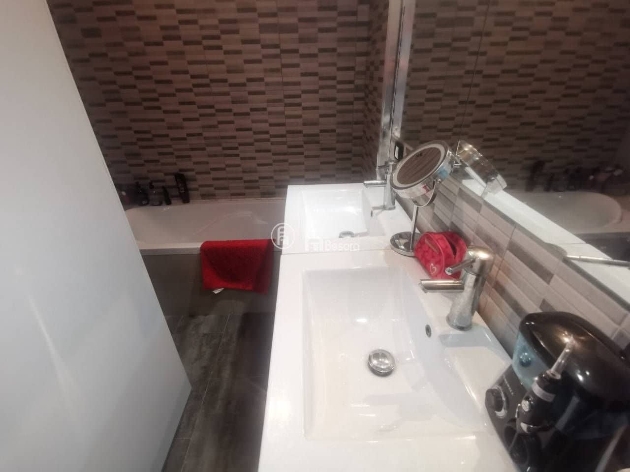 6 soverom Villa til salgs i Lleida by med svømmebasseng garasje - € 415 000 (Ref: 9443715)