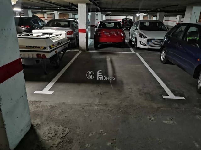 Autotalli myytävänä paikassa Lleida kaupunki - 9 000 € (Ref: 9443718)