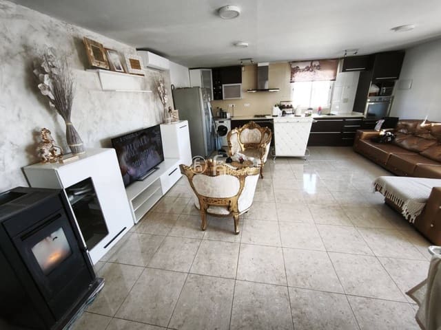 6 slaapkamer Villa te koop in Rosselló - € 259.000 (Ref: 9443720)