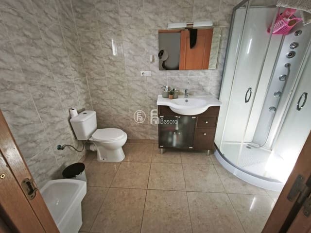 6 slaapkamer Villa te koop in Rosselló - € 259.000 (Ref: 9443720)