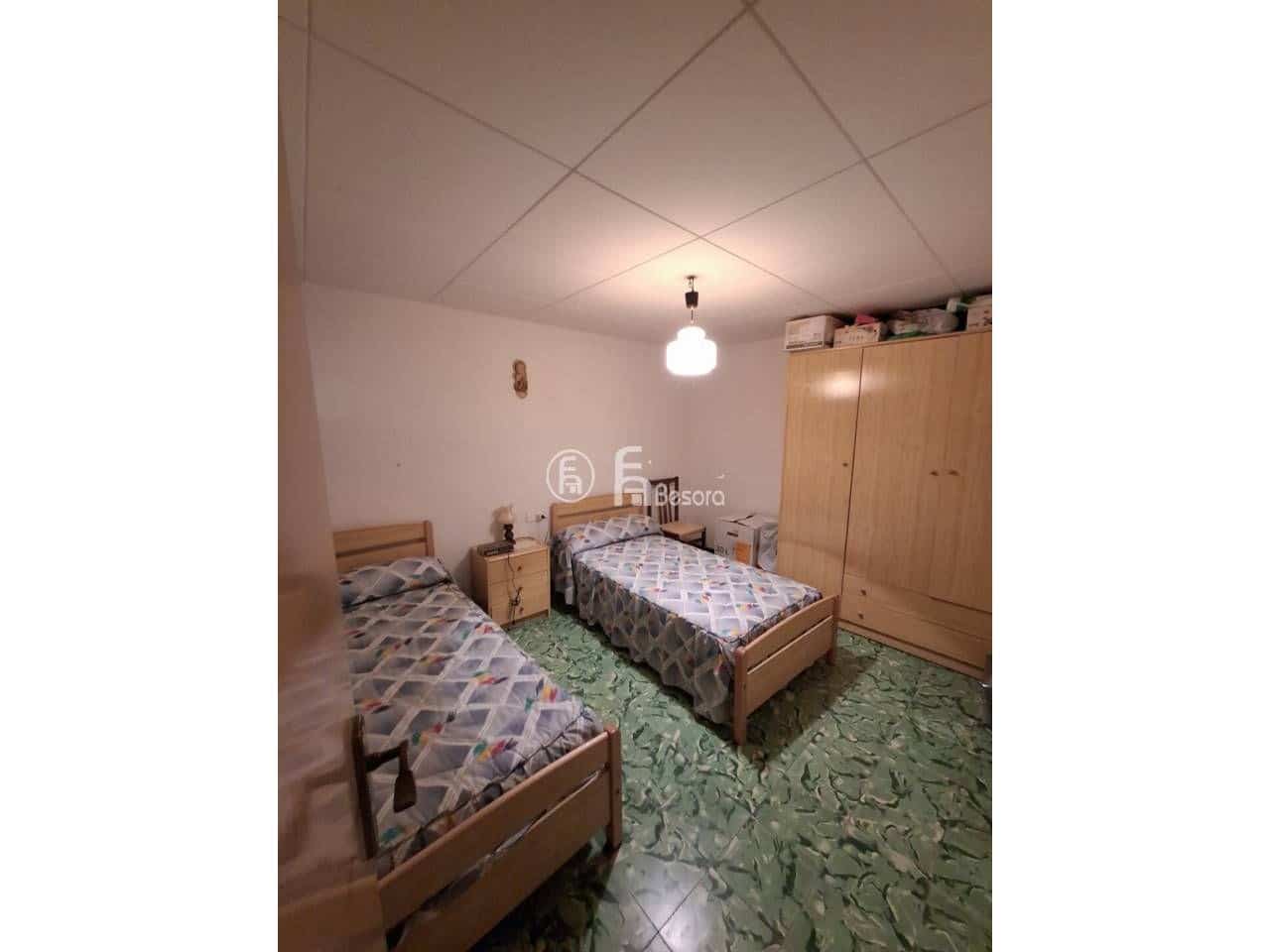 3 bedroom Flat for sale in Maials with garage - € 39,900 (Ref: 9443721)