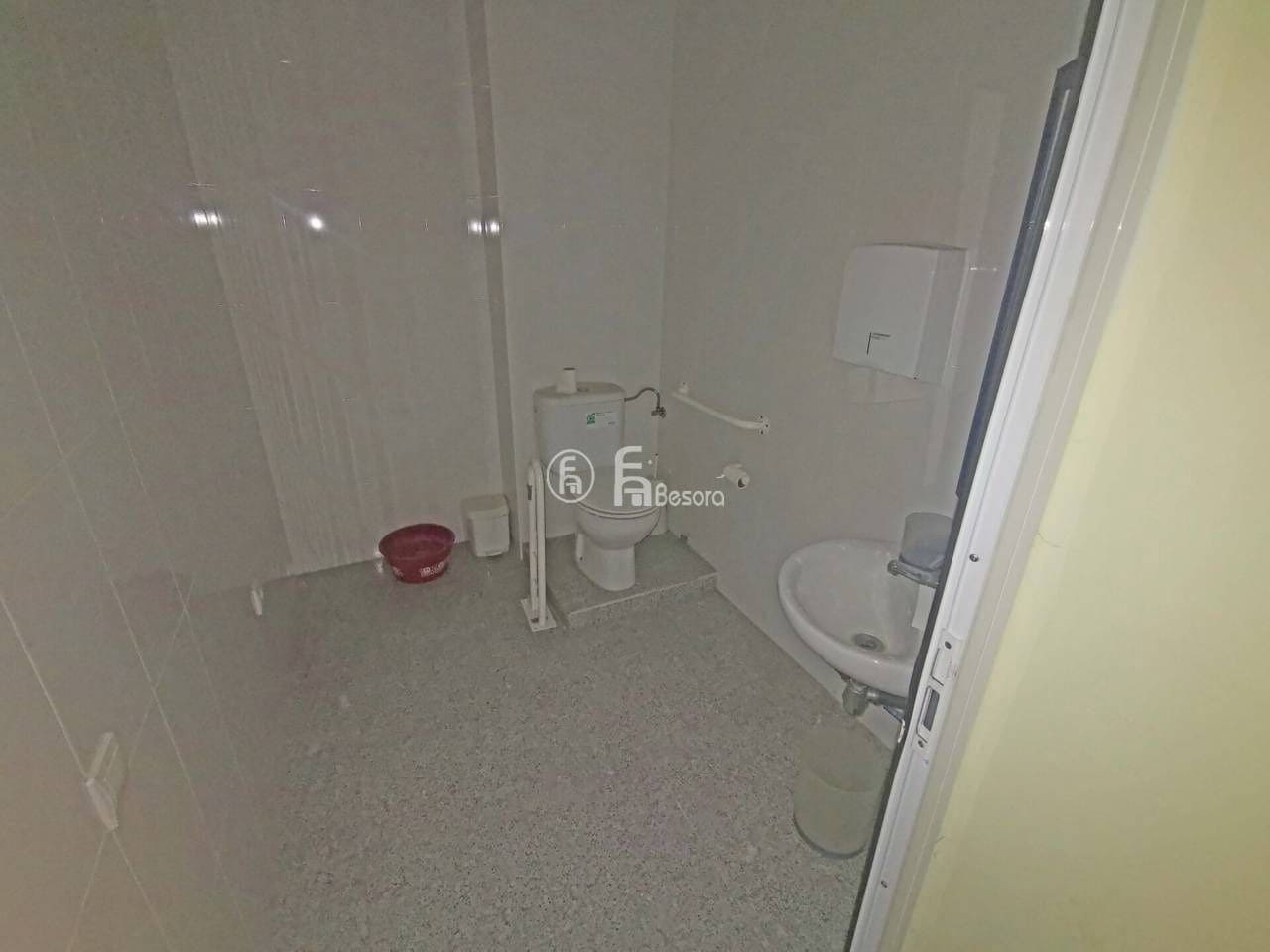 Commercial for rent in Lleida city - € 550 (Ref: 9443723)