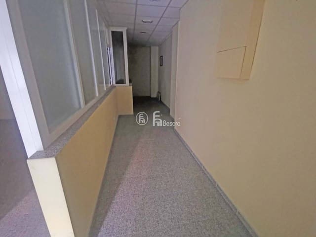 Commercial for rent in Lleida city - € 550 (Ref: 9443723)