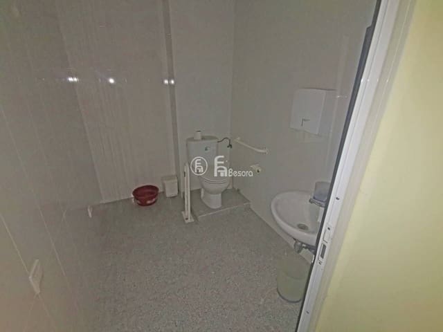 Commercial for rent in Lleida city - € 550 (Ref: 9443723)