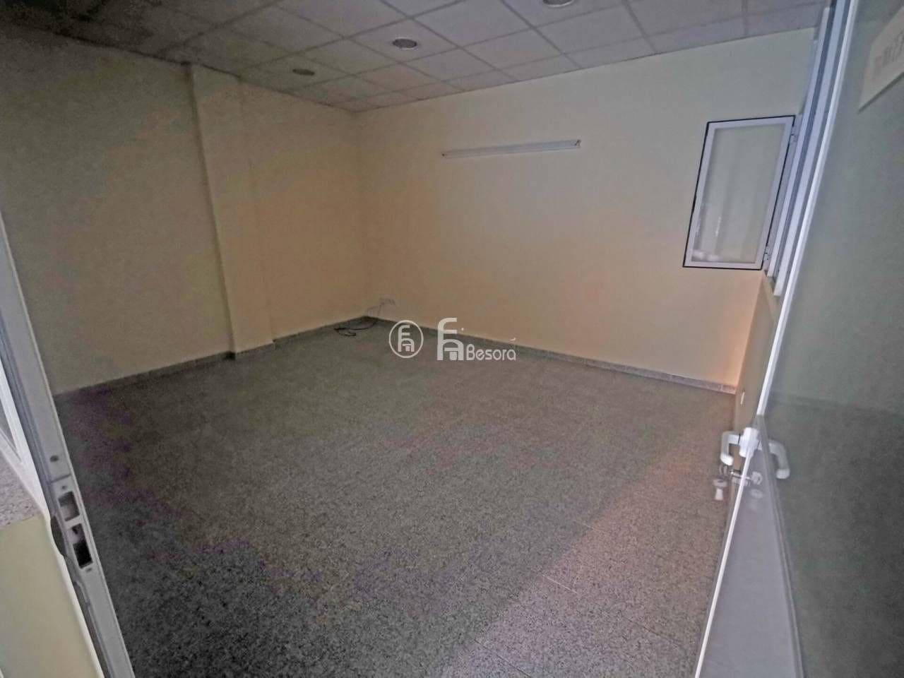 Commercial for rent in Lleida city - € 550 (Ref: 9443723)