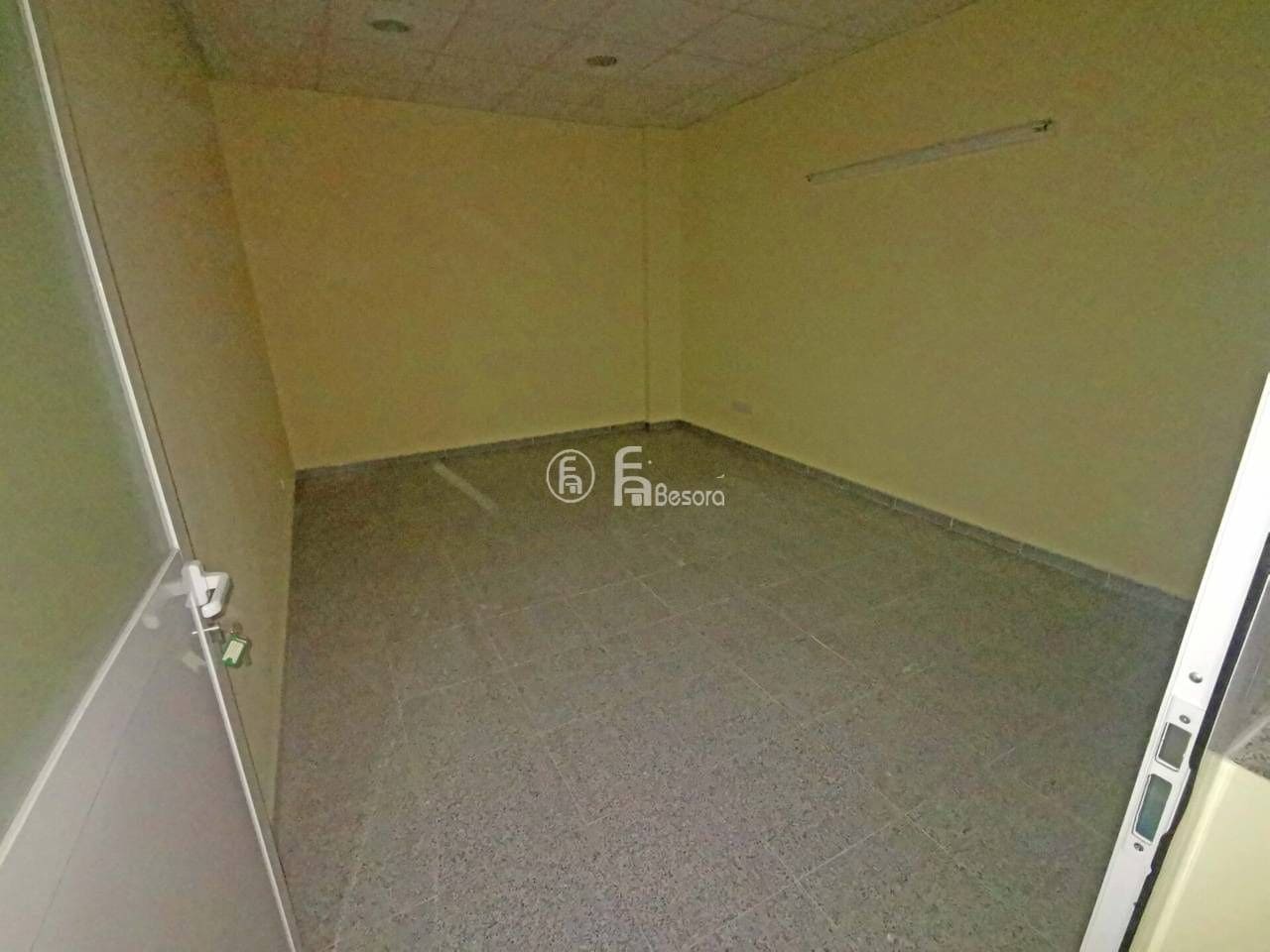 Commercial for rent in Lleida city - € 550 (Ref: 9443723)