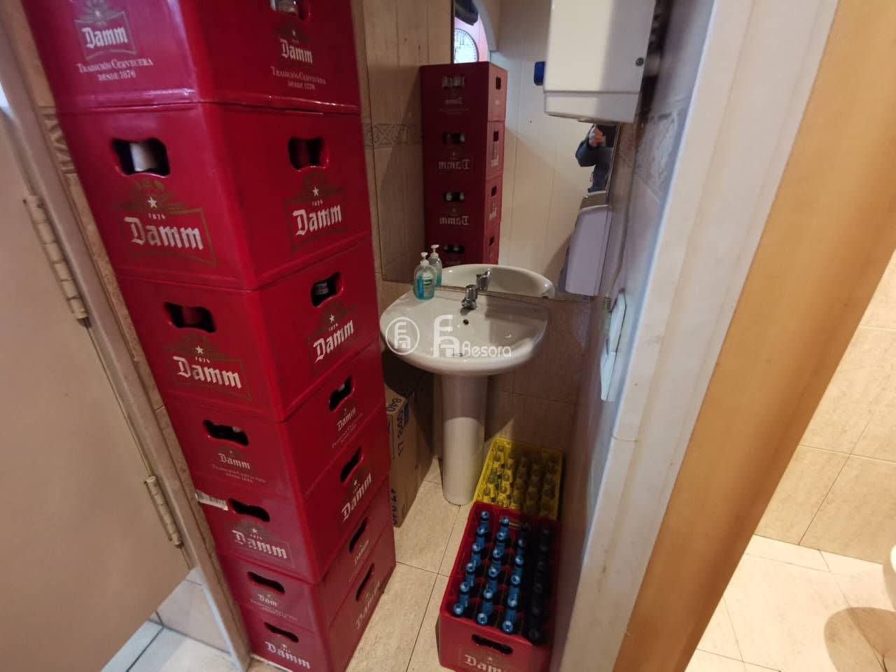 Commercial for sale in Lleida city - € 96,000 (Ref: 9443728)