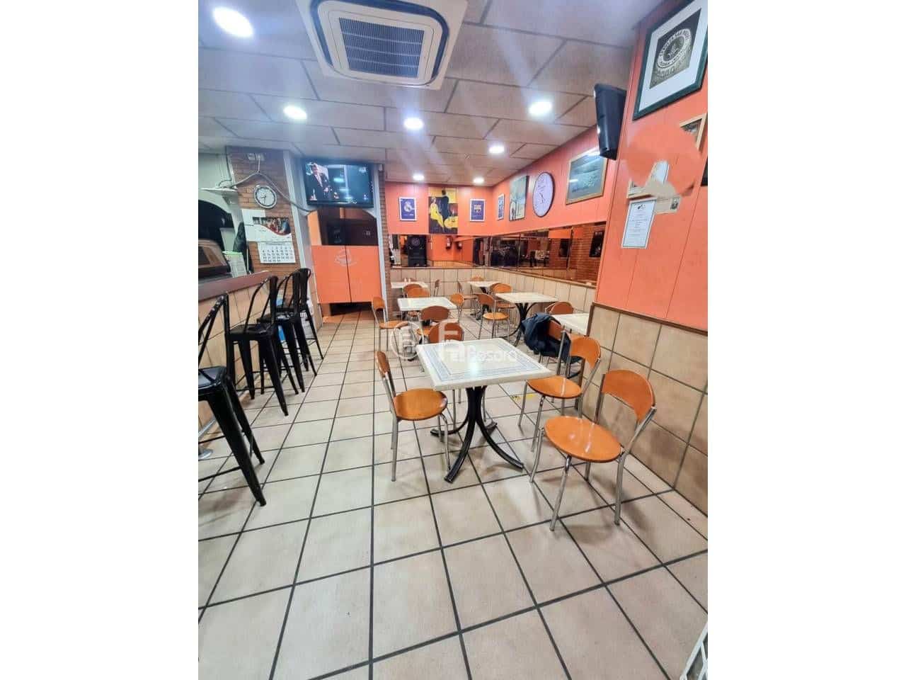 Commercial for sale in Lleida city - € 96,000 (Ref: 9443728)