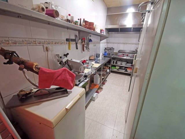 Komercyjne na sprzedaż w Miasto Lleida - 96 000 € (Ref: 9443728)