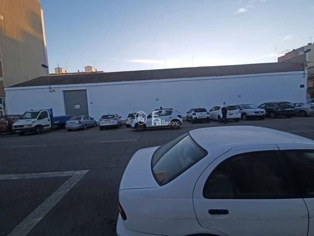 Commercial for sale in Lleida city - € 785,000 (Ref: 9443729)